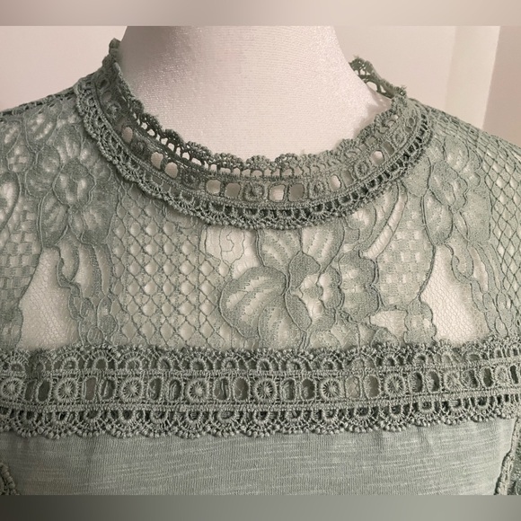 NWT Anthropologie Liliya Lace Top in color Allure sz L - Picture 7 of 11